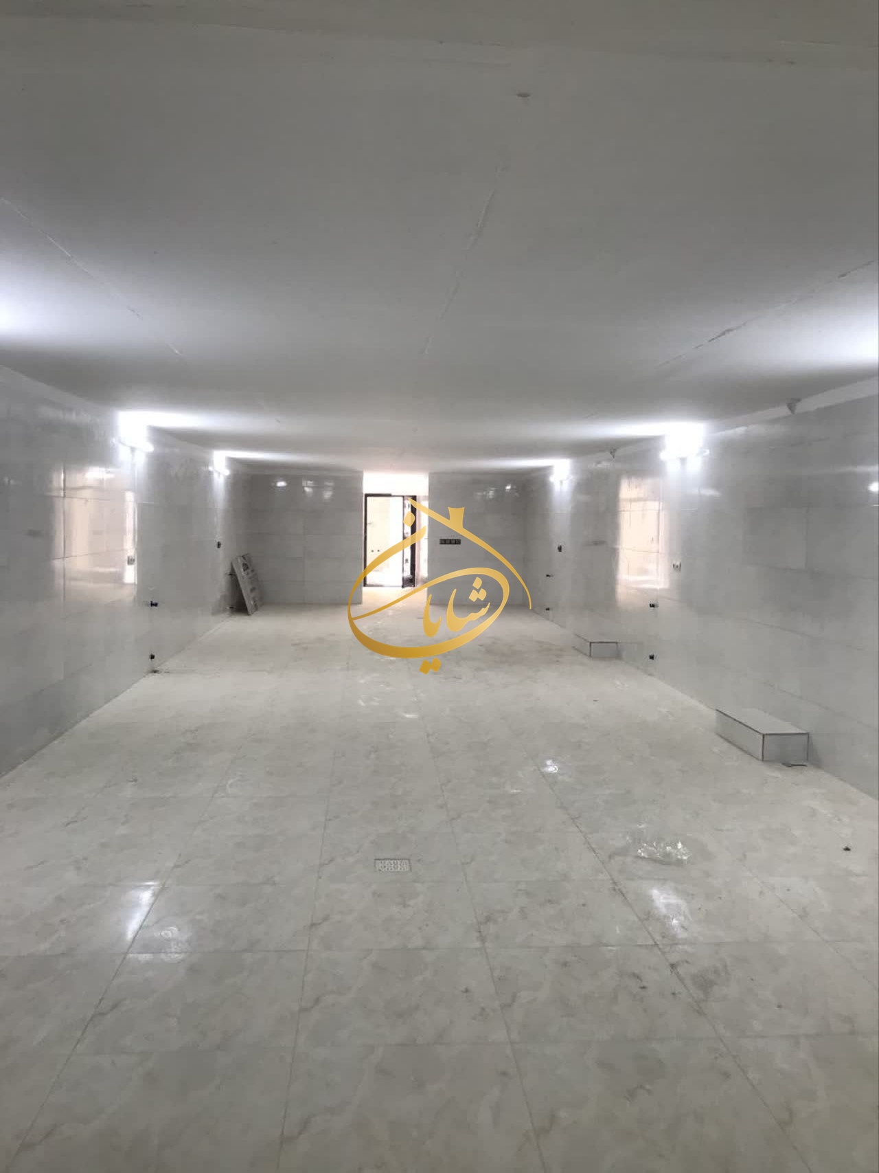 اجاره زیرزمین 160 متری خیابان دانشگاه